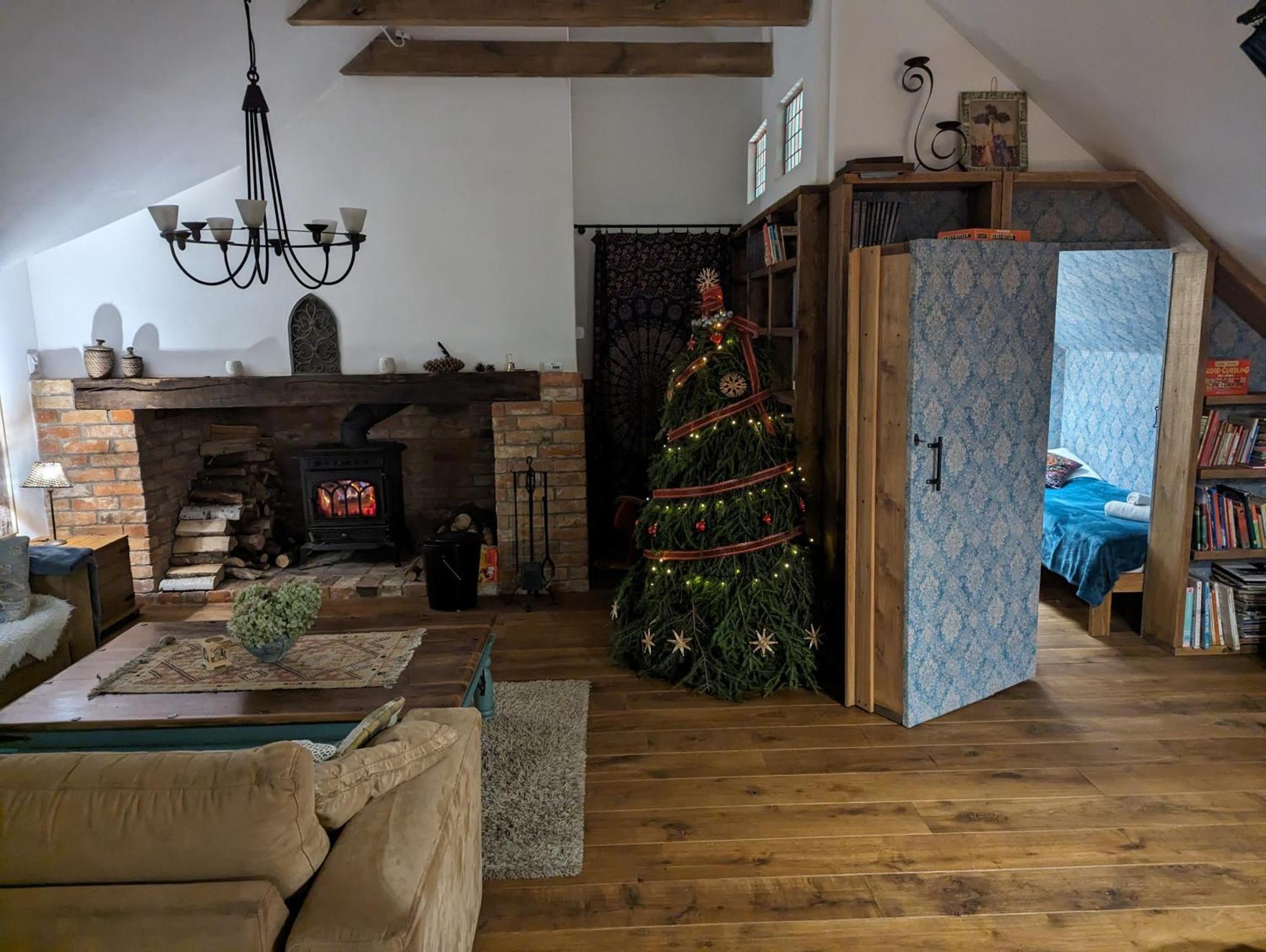 Forreset - Lesny Apartament, Sauna I Balia Jacuzzi Gietrzwald Bagian luar foto
