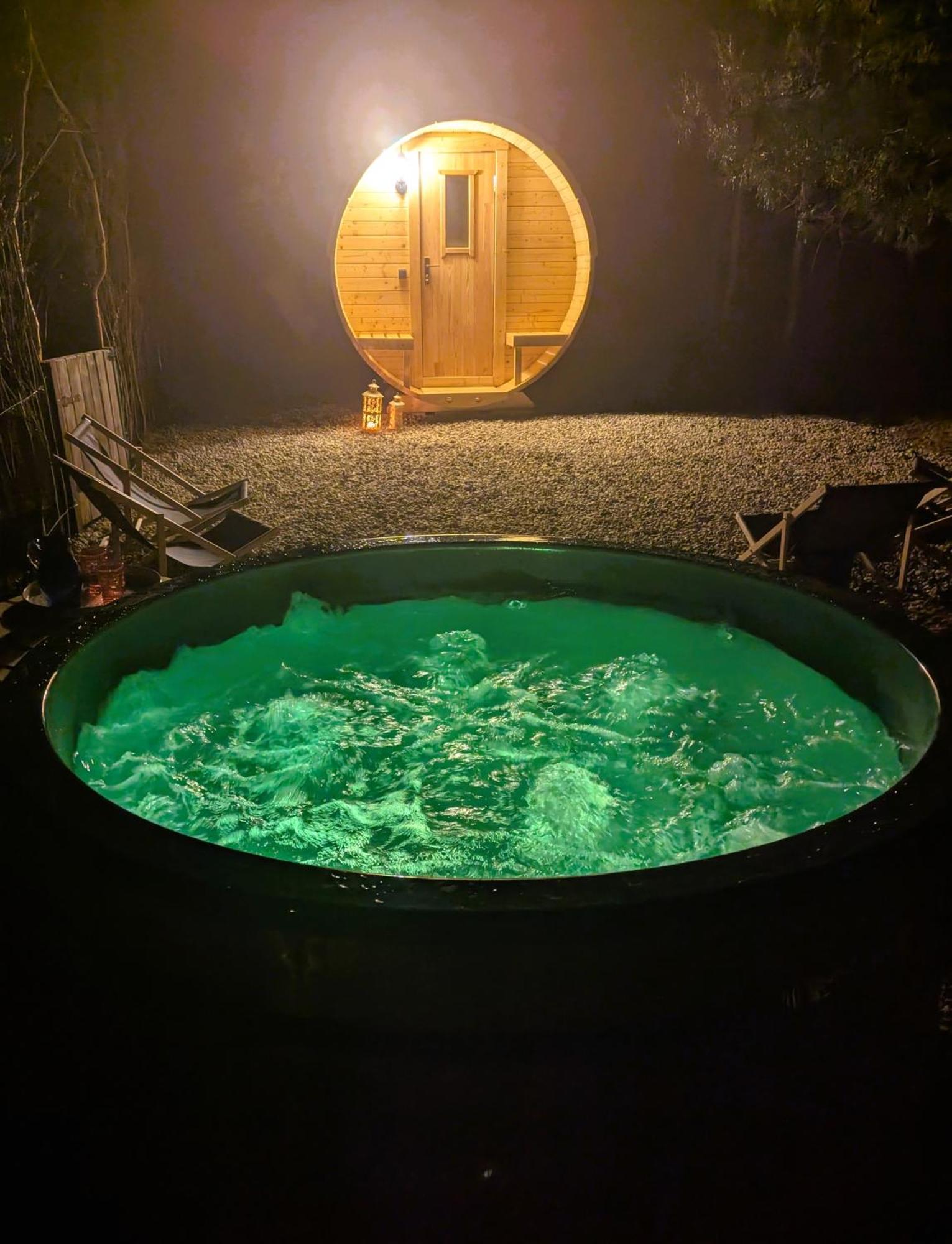 Forreset - Lesny Apartament, Sauna I Balia Jacuzzi Gietrzwald Bagian luar foto
