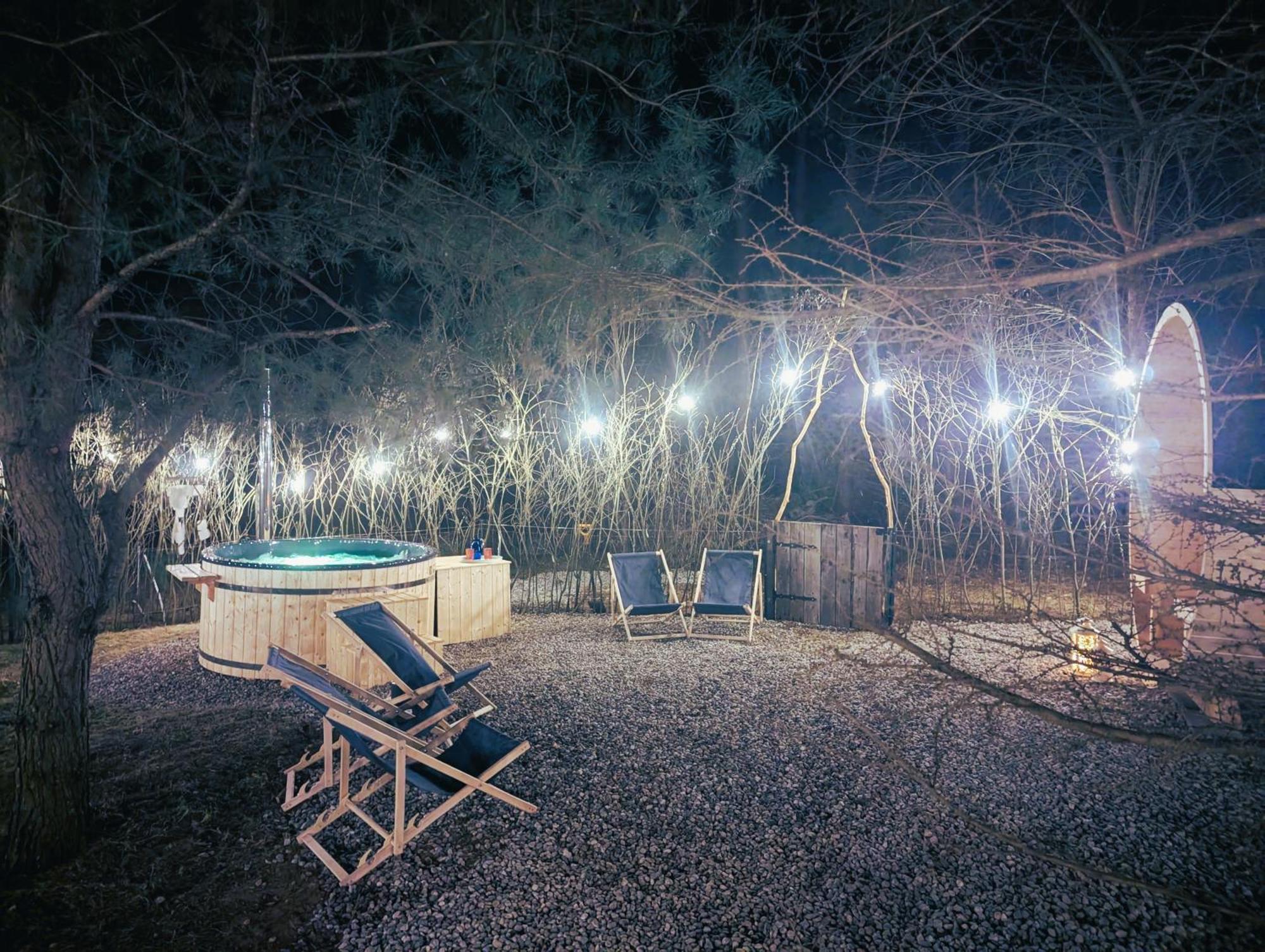 Forreset - Lesny Apartament, Sauna I Balia Jacuzzi Gietrzwald Bagian luar foto
